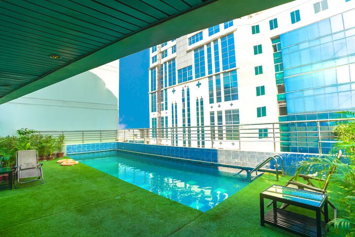 Pool 142 of 258