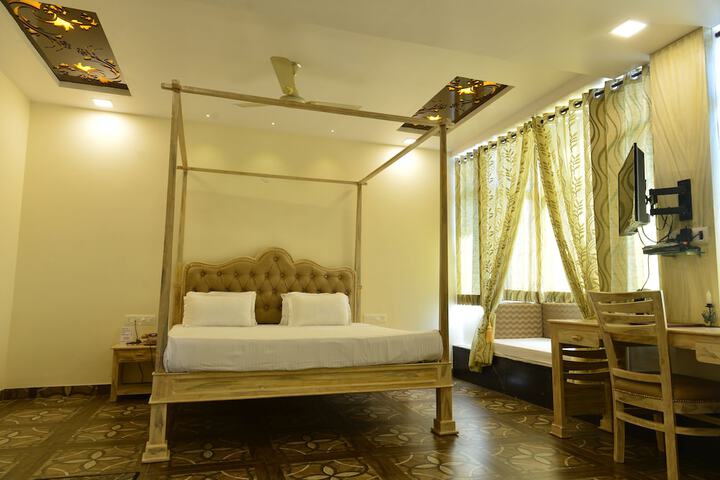 Room 6 of 39