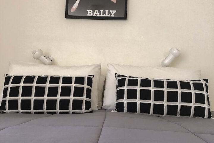 Room 9 of 52