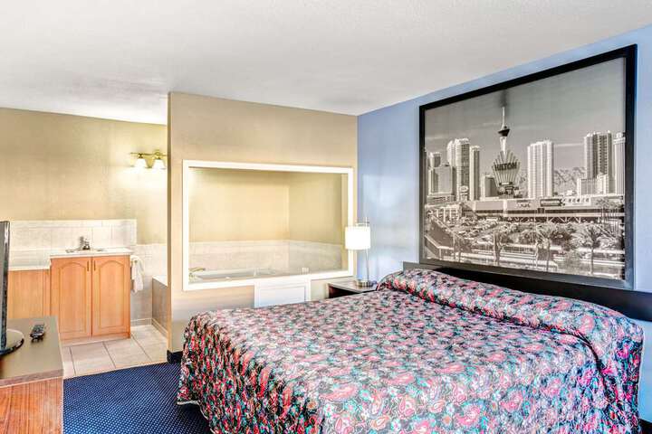 1 King Bed Suite