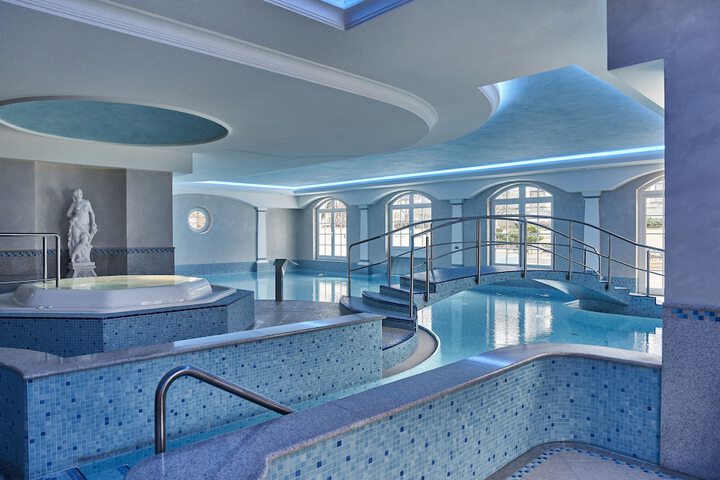 Pool 72 of 110