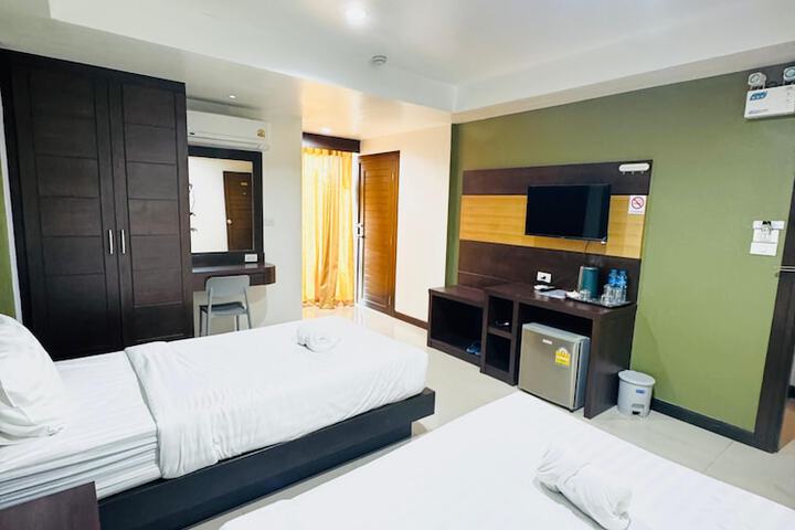 Room 32 of 91
