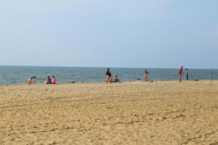 Beach 4 of 5