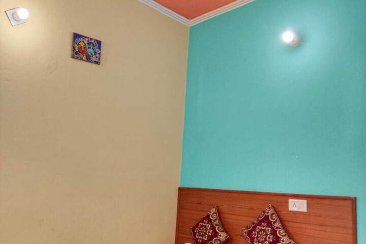 Room 19 of 39