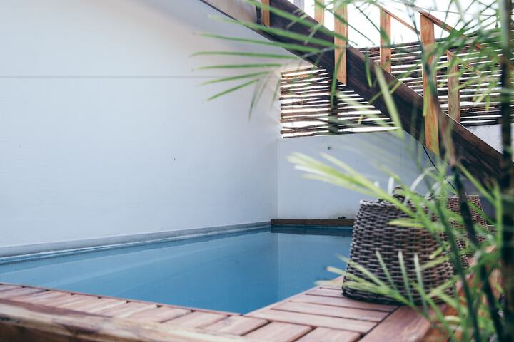 Pool 13 of 45