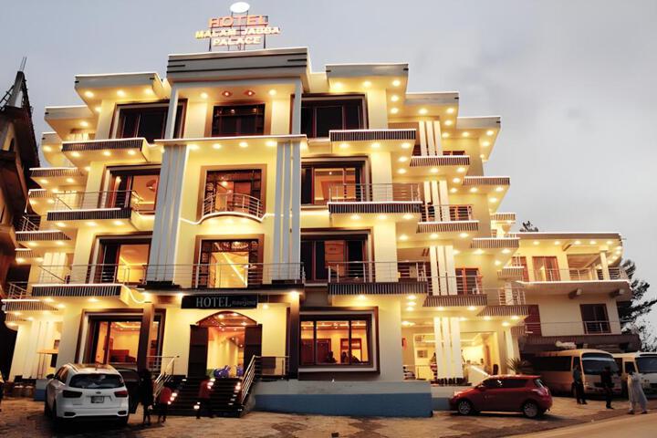 Hotel Malam Jabba Palace