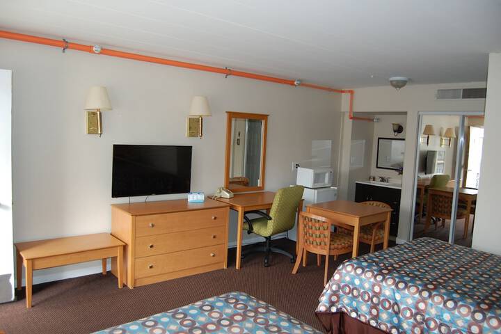 Room 2 of 24