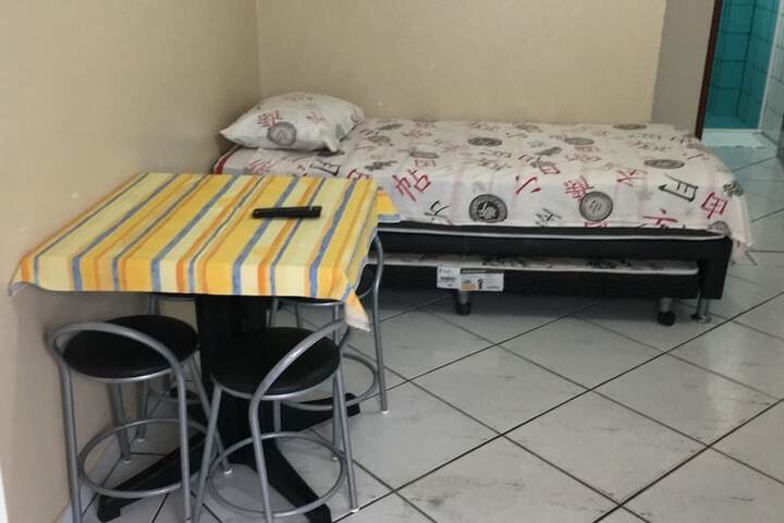 Room 2 of 31