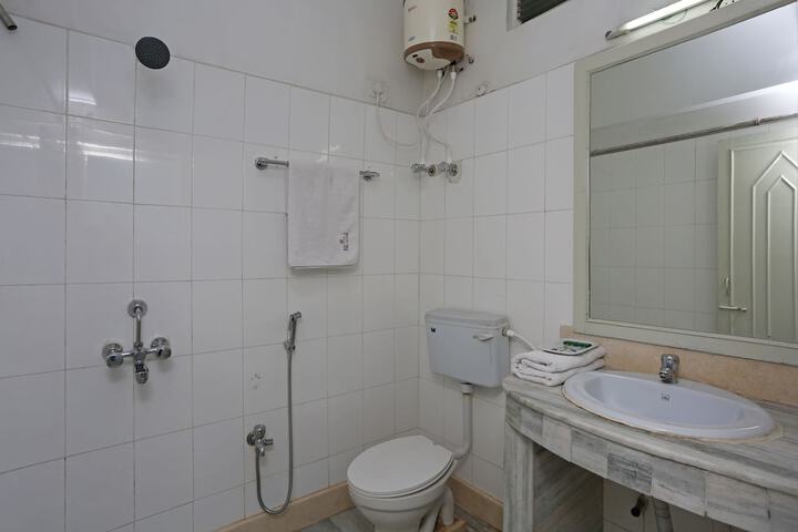 Room 15 of 24