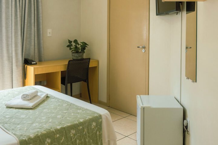 Room 43 of 74