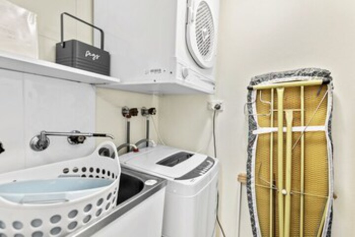 Laundry 14 of 30