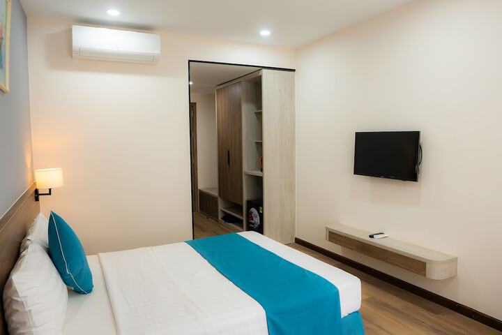 Room 5 of 25