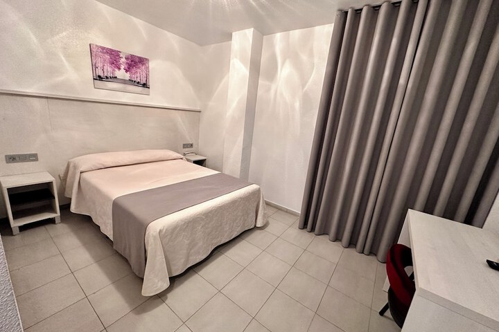 Room 6 of 23
