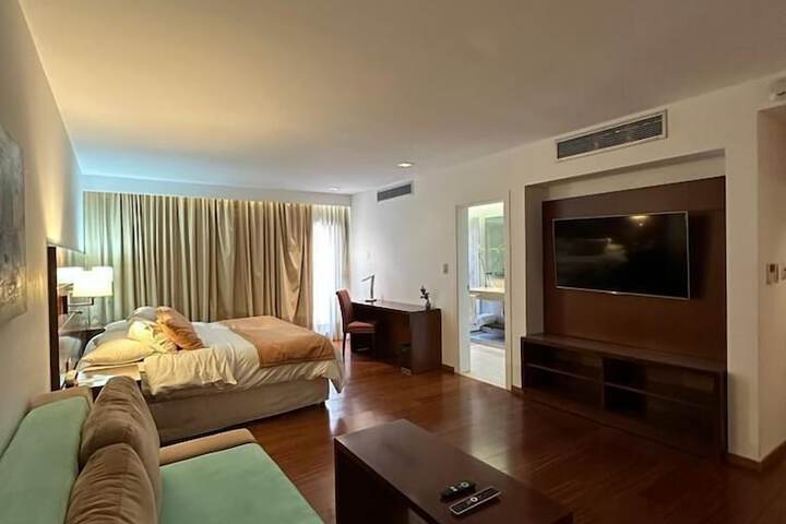 Room 7 of 19