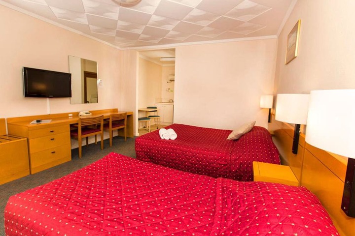 Room 7 of 31