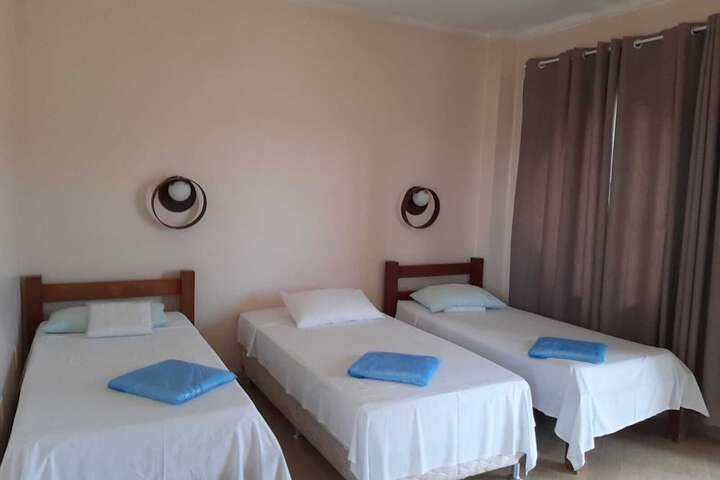Room 4 of 12