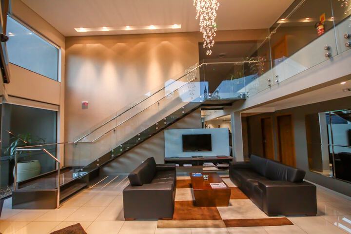 Guest Lobby