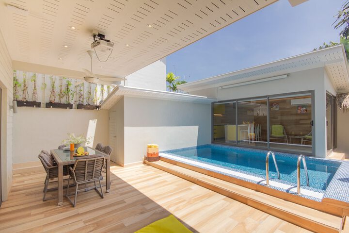 Pool 163 of 211