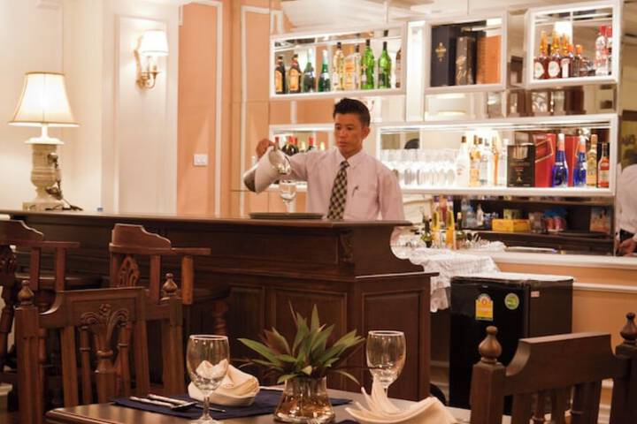 Dining 56 of 67