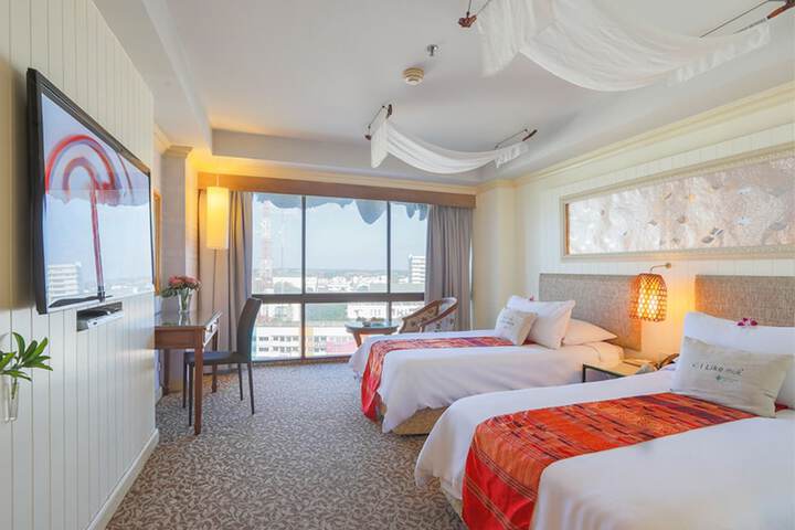 Room 21 of 49
