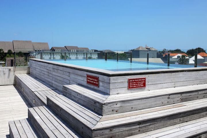 Pool 38 of 73