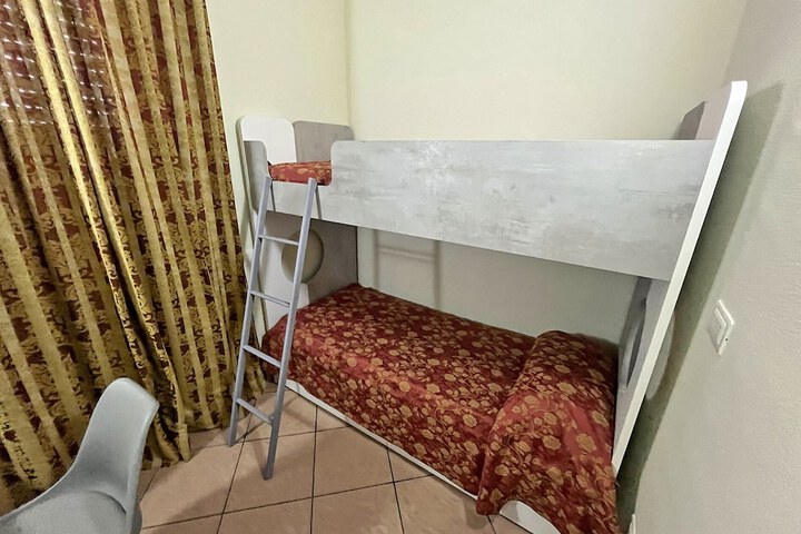 Room 30 of 109