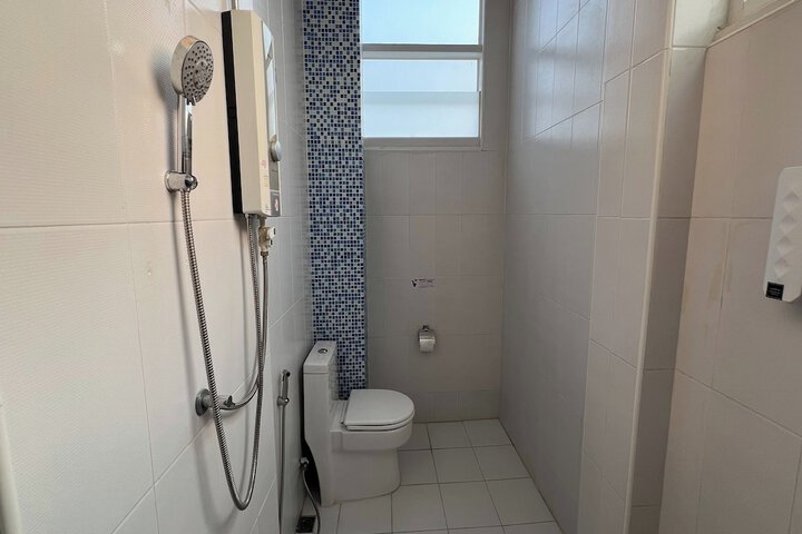 Room 60 of 77