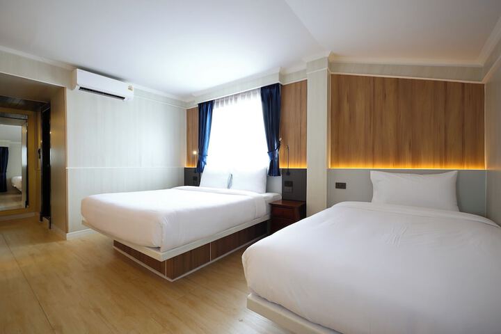 Room 31 of 86