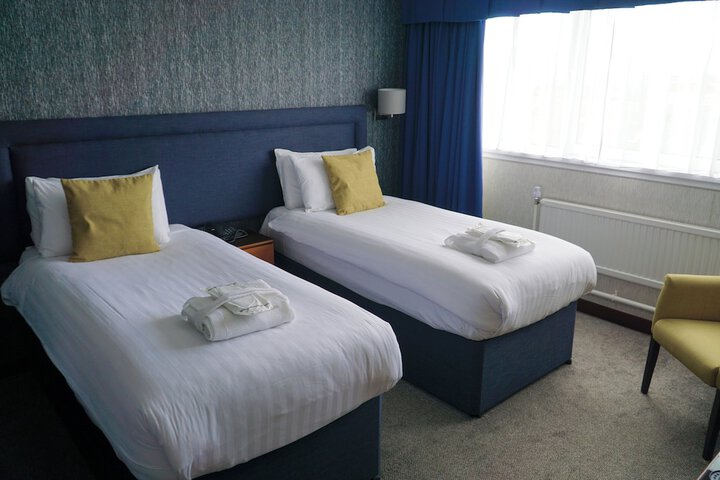 Room 63 of 102