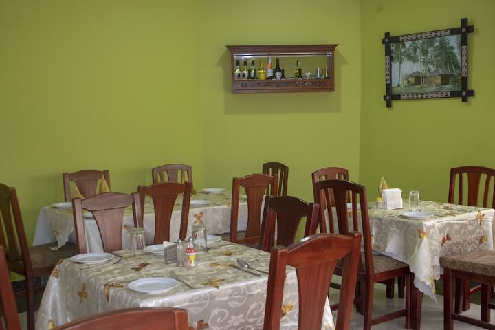 Dining 51 of 67