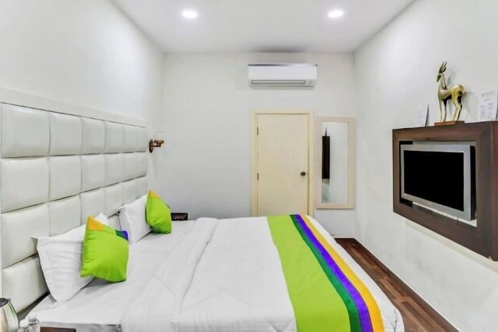 Room 5 of 23
