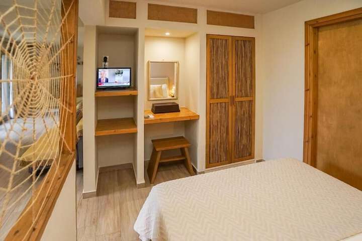 Room 20 of 66