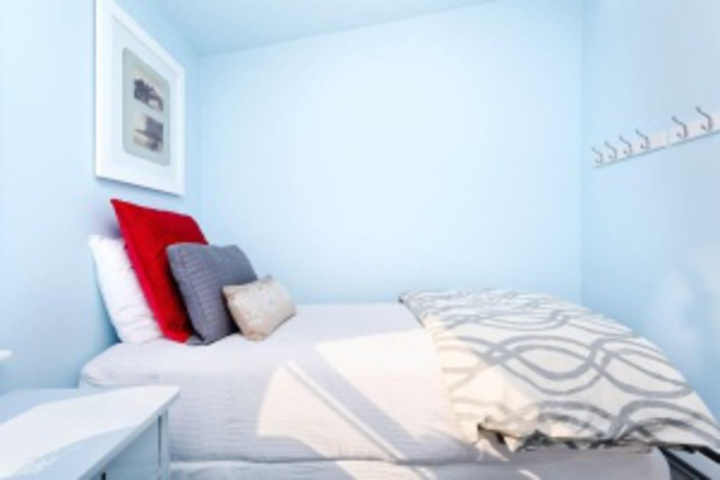 Room 595 of 671