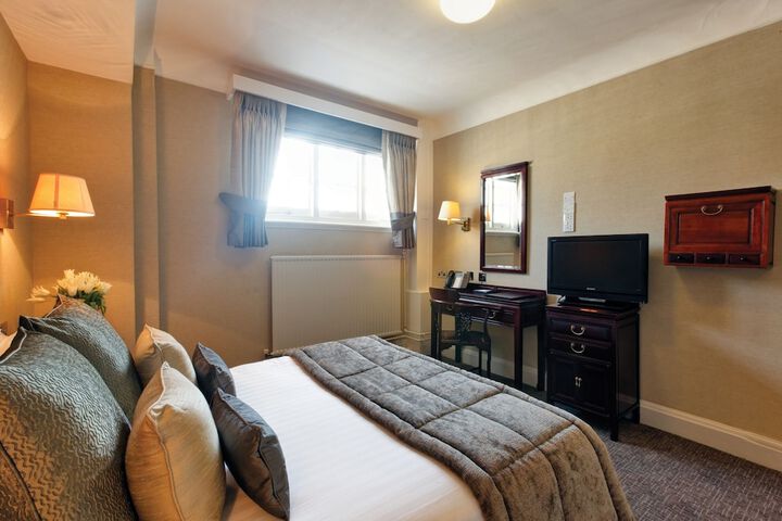 Room 18 of 47