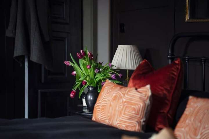 Room 4 of 39