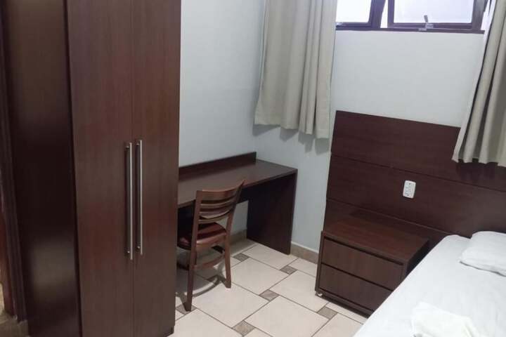 Room 4 of 41