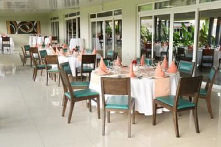 Dining 5 of 47