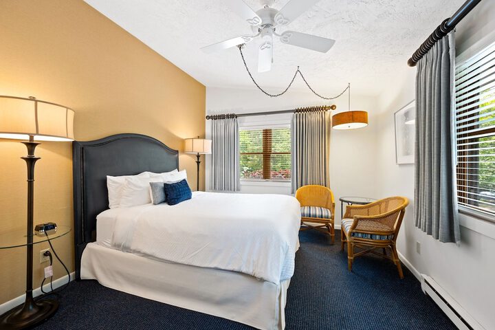Room 3 of 43