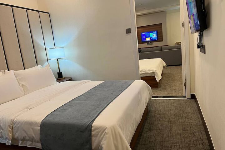 Room 5 of 48