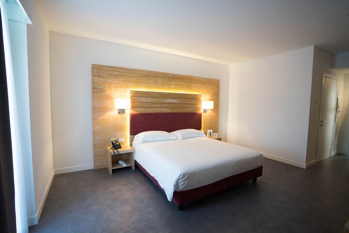 Room 22 of 101