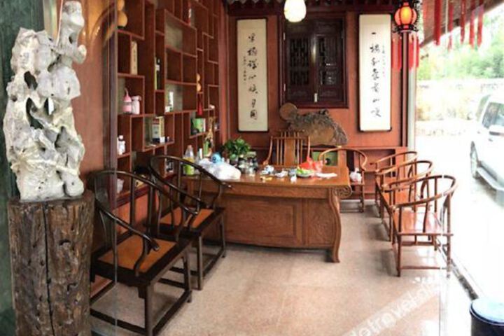 Hotel Interior 7 of 14