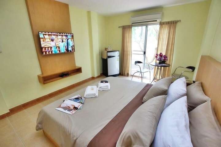 Room 7 of 38