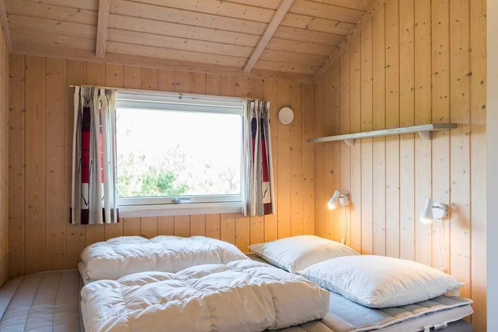 Room 3 of 18
