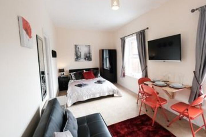 Room 12 of 23