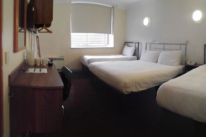 Room 86 of 236