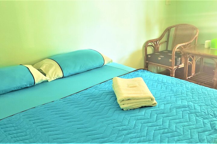 Room 4 of 49