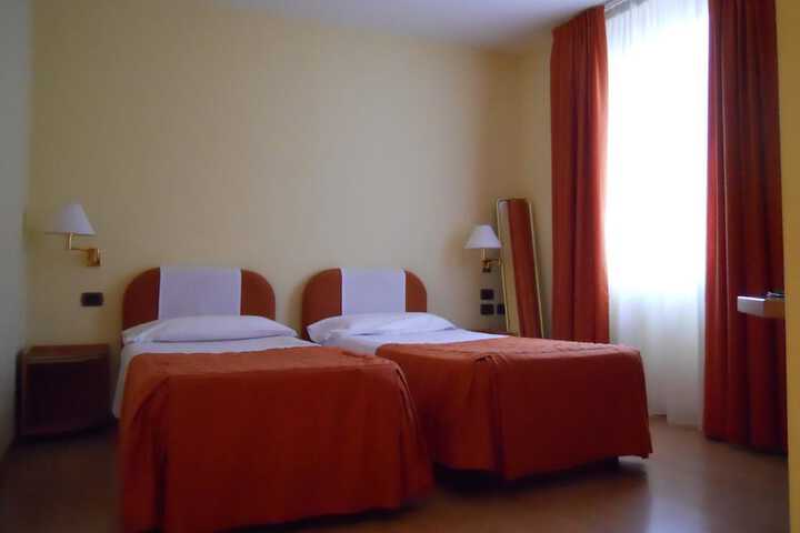 Room 19 of 55