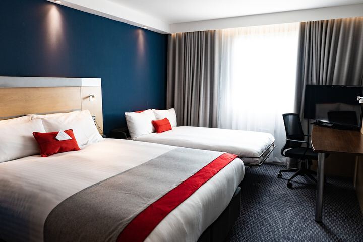 Room 15 of 27