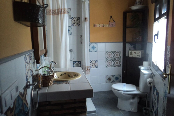 Room 7 of 11