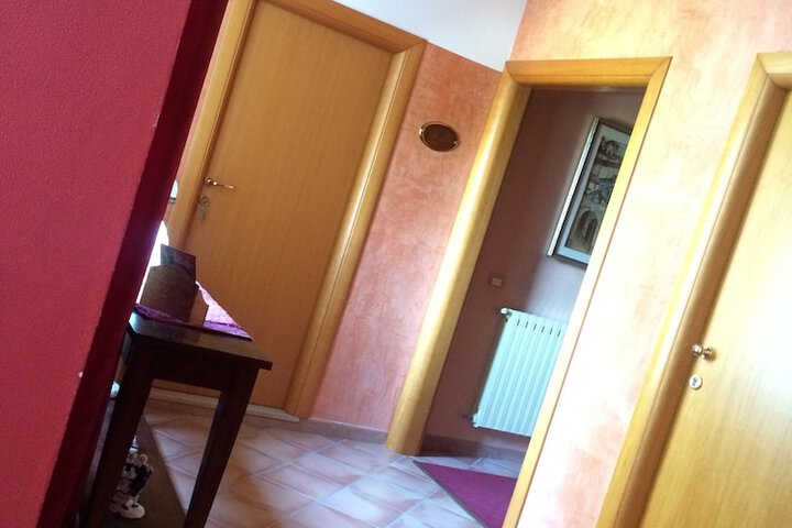 Ballroom/Hall 30 of 33